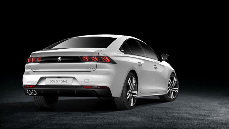 Peugeot maakt de prijzen bekend van de nieuwe 508 die in september in de showroom verschijnt.