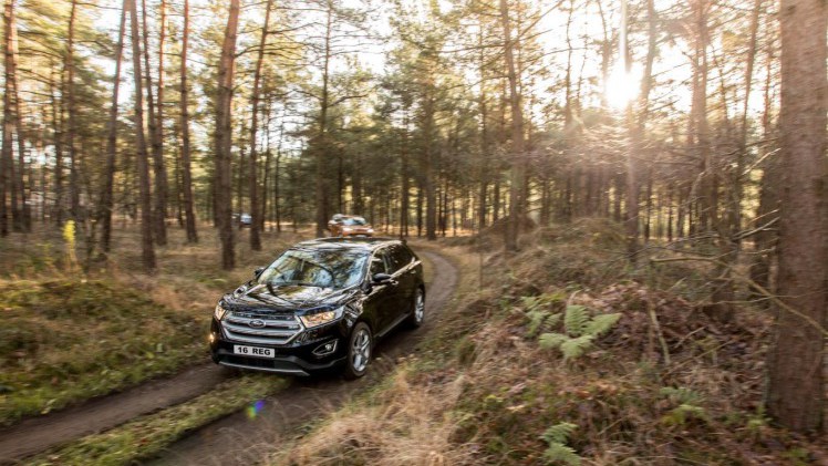 Prijzen en uitvoeringen nieuwe Ford Edge bekend. De nieuwe SUV kan rekenen op de 2.0 TDCi dieselmotor met vierwielaandrijving en Powershift automaat.