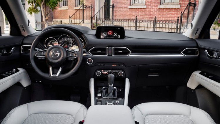Mazda heeft op de Autosalon van Genve de prijzen bekendgemaakt van de nieuwe Mazda CX-5. Er wordt ook meteen een introductieaanbieding gedaan.