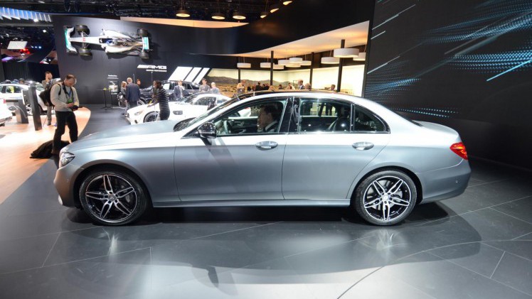 Alle prijzen en uitvoeringen van de nieuwe Mercedes-Benz E-Klasse W213 bekend. De E-Klasse is leverbaar vanaf 49.995 euro en komt in aanmerking voor 15% en 21% bijtelling.