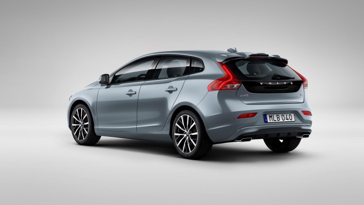 Prijzen en uitvoeringen van nieuwe Volvo V40 op een rij. Alle dieselversies komen in aanmerking voor 21% bijtelling.