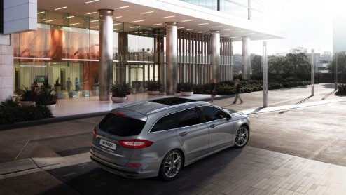 Alle prijzen, opties en uitvoeringen nieuwe Ford Mondeo. Introductie dealer in december 2014.