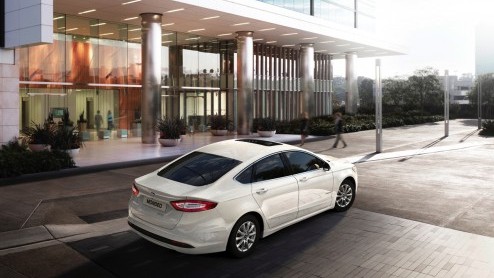 Alle prijzen, opties en uitvoeringen nieuwe Ford Mondeo. Introductie dealer in december 2014.