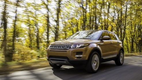 Range Rover heeft diverse updates doorgevoerd voor de Evoque modeljaar 2014. Zo debuteert de 9-traps automaat en komt de zogeheten Active Driveline beschikbaar.