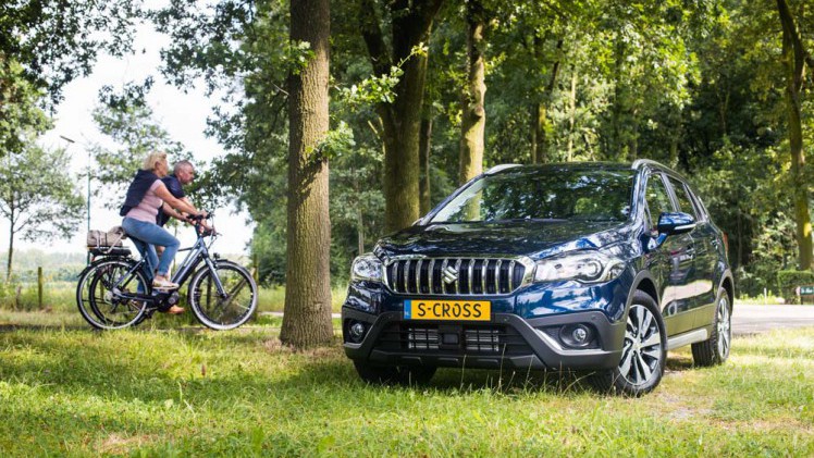De Suzuki S-Cross is vernieuwd en dit zijn de vanafprijzen.