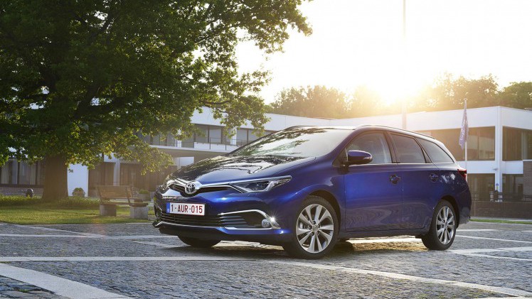 Productie Toyota Auris hybride verhoogd om te kunnen voldoen aan de vraag. Met name de Auris Touring Sports Hybrid met 14% bijtelling is erg interessant voor de lease.