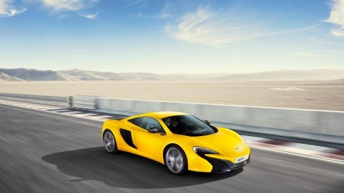 McLaren 625C speciaal voor Aziatische markt. Ten opzichte van de 650S heeft hij iets minder vermogen en biedt hij meer comfort.