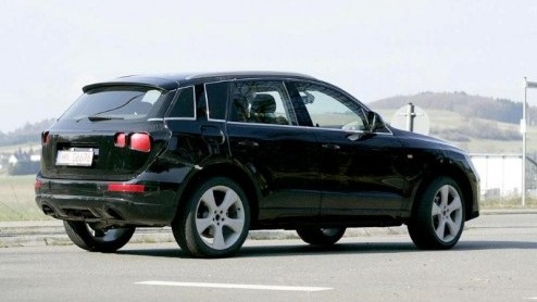 De onthulling van de Audi Q5 laat niet lang meer op zich wachten. De langverwachte en geduchte X3, GLK en XC60 concurrent rolt binnenkort van de band in Ingolstadt en maakt zijn debuut op de Beijing M