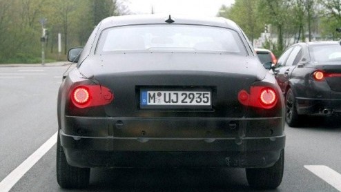Het was al bekend dat Rolls-Royce een kleiner model aan het ontwikkelen was, die codenaam RR4 draagt. Hoewel, echt klein wordt de nieuwe telg van het prestige merk natuurlijk niet. De RR4 moet de jaar