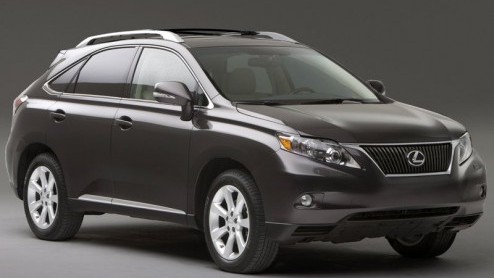 Het doek is er af, de nieuwe Lexus RX is voorgesteld. Net als zijn voorganger ziet een benzine en hybrideversie het levenslicht. In het vooronder ligt altijd een 3.5 liter V6.