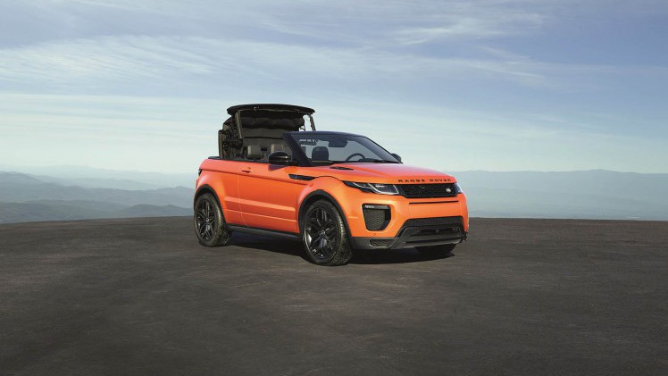 De Range Rover Evoque Convertible is nu als productiemodel gepresenteerd en komt vanaf het voorjaar 2016 naar Nederland in de verkoop.