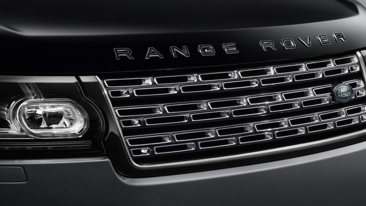 Land Rover introduceert voor modeljaar 2016 de nieuwe Range Rover SVAutobiography met extra luxe uitrusting, speciale details en de mogelijkheid om de 5.0 Supercharged 550 pk te bestellen.