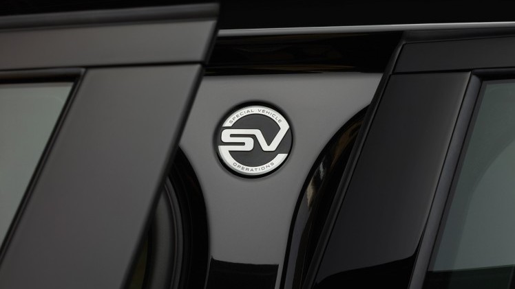 Land Rover introduceert voor modeljaar 2016 de nieuwe Range Rover SVAutobiography met extra luxe uitrusting, speciale details en de mogelijkheid om de 5.0 Supercharged 550 pk te bestellen.