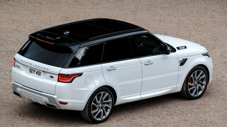Range Rover vervangt in de Sport de 2 liter diesel voor een V6 3 liter met lager vermogen.