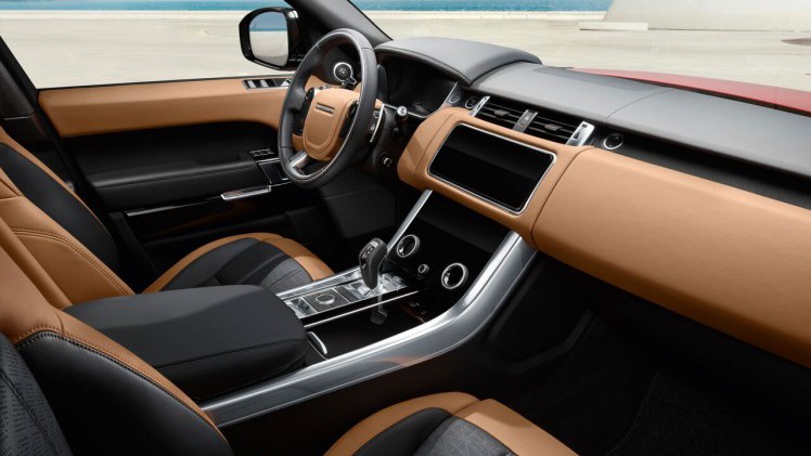Range Rover vervangt in de Sport de 2 liter diesel voor een V6 3 liter met lager vermogen.