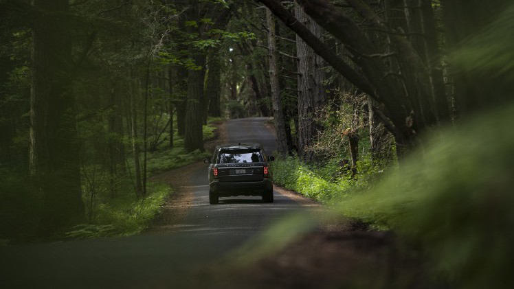 Topfotograaf Michael Christopher Brown trok met een Range Rover door het Amerika en legde de fraaiste landschappen vast.