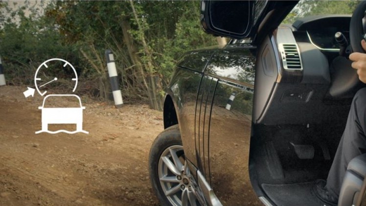 Land Rover introduceert Range Rover modeljaar 2016 met meer uitrusting en zuinigere motoren.