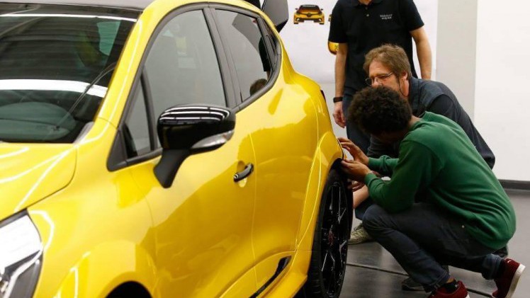 Meer body en meer vermogen voor Renault Clio R.S 16, die onthuld wordt tijdens de Monaco GP 2016.