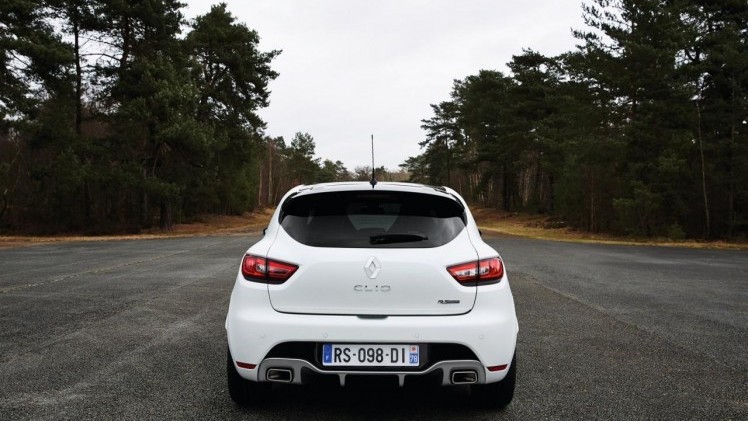 Renault Clio RS 220 Trophy EDC is sneller en krachtiger dan de standaard Clio RS