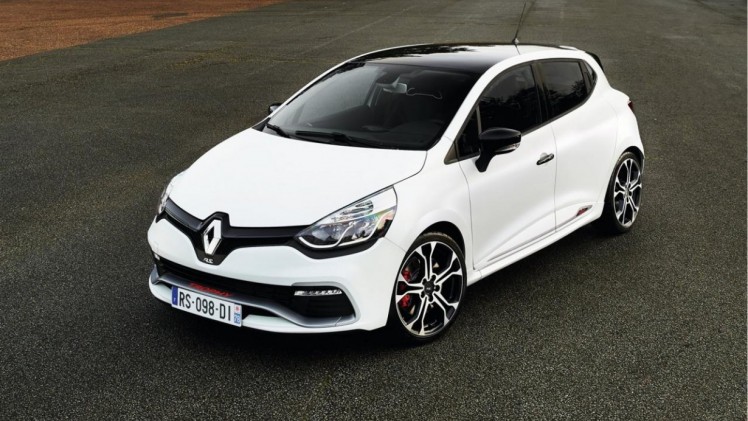 Renault Clio RS 220 Trophy EDC is sneller en krachtiger dan de standaard Clio RS