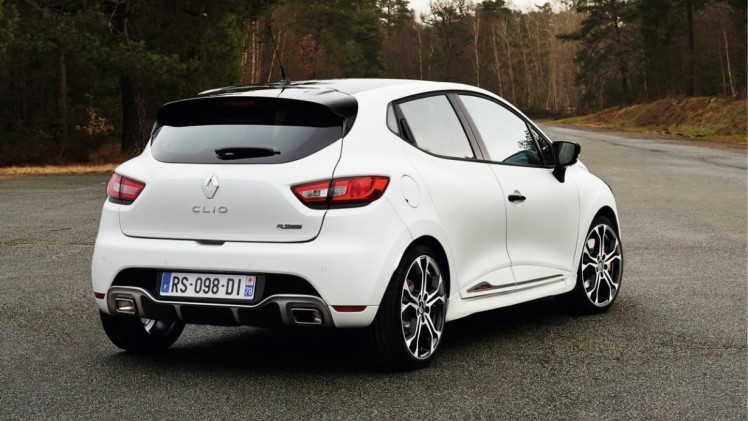 Renault Clio RS 220 Trophy EDC is sneller en krachtiger dan de standaard Clio RS