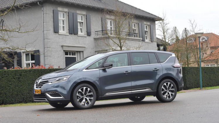 Renault legt een grotere benzinemotor in de Espace. Tijd voor een nieuwe kennismaking.