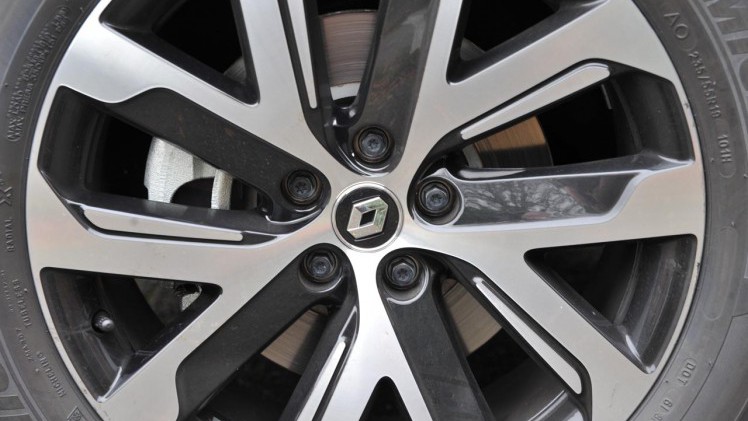 Renault legt een grotere benzinemotor in de Espace. Tijd voor een nieuwe kennismaking.