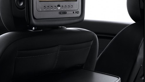 De Renault Scnic en Grand Scnic zijn per direct leverbaar in de speciale uitvoering Srie Limite R-Cinma. De MPV wordt dan standaard uitgerust met een uitgebreid infotainmentsysteem.
