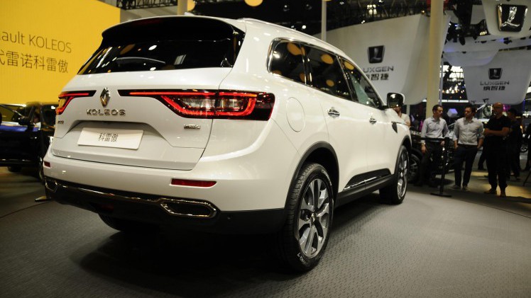 De nieuwe Renault Koleos komt medio 2017 naar Europa met alleen dieselmotoren. De nieuwe SUV is parralel ontwikkeld aan de Talisman.