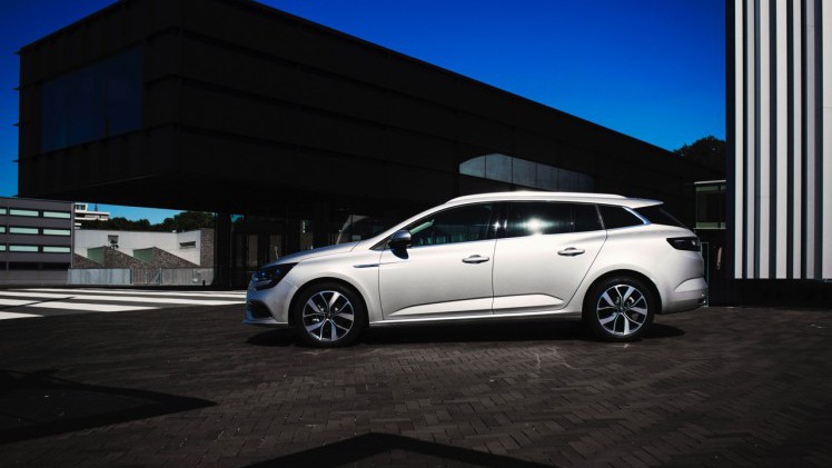 Autotest nieuwe Renault Mgane Estate. De redactie rijdt met de populaire stationwagon voorzien van de dCi 110, dCi 130 en de Mgane GT 205.