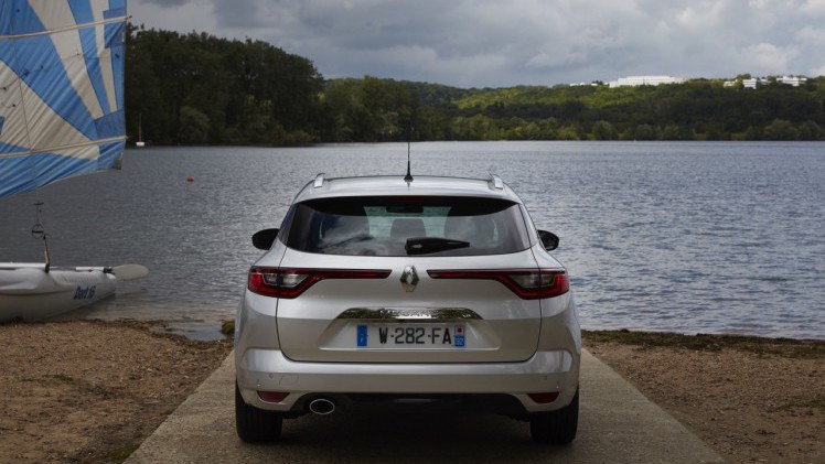 Autotest nieuwe Renault Mgane Estate. De redactie rijdt met de populaire stationwagon voorzien van de dCi 110, dCi 130 en de Mgane GT 205.