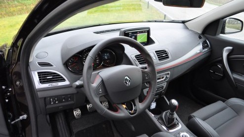 Twee jaar geleden werd de Renault Mgane vooral technisch in het nieuw gestoken, inmiddels heeft ook het uiterlijk een opfrisbeurt ondergaan.