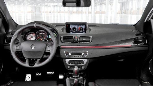 Test Renault Mgane R.S. facelift 2014: Snel, heel snel en toch lief voor de inzittende. Dt is de Renault Mgane R.S.