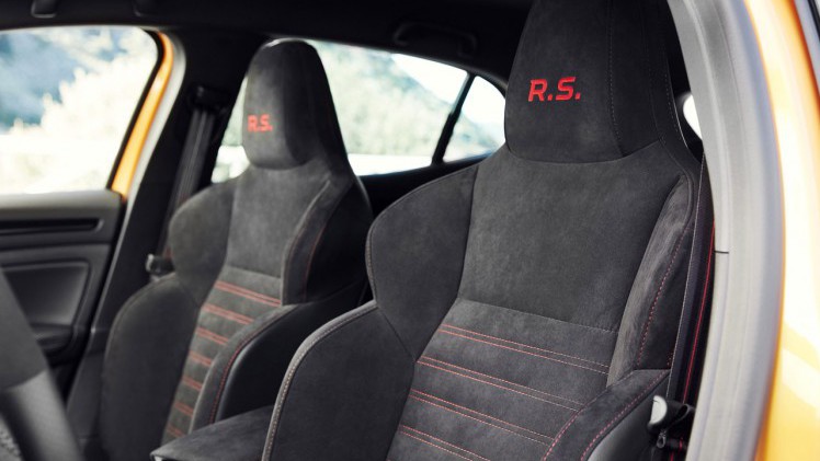 Renault heeft de prijzen bekend gemaakt van de nieuwe Mgane R.S. die vanaf nu bestelbaar is en in mei bij de dealer verschijnt.