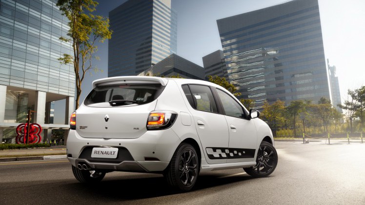 Renault introduceert Sandero RS in Latijns Amerika. De auto is gebaseerd op de Dacia maar komt dan met sportieve genen voor de dag.