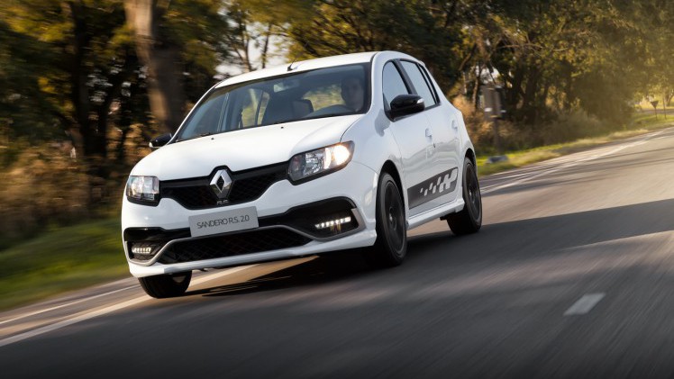 Renault introduceert Sandero RS in Latijns Amerika. De auto is gebaseerd op de Dacia maar komt dan met sportieve genen voor de dag.