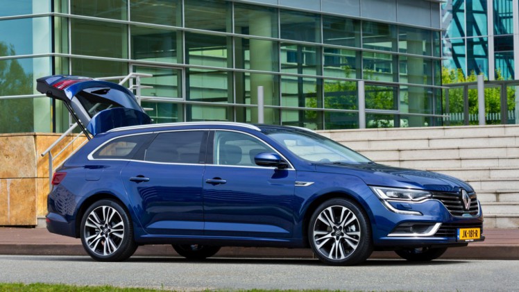 Autotest Renault Talisman Estate. We rijden de nieuwe Franse middenklasser als opvolger van de Laguna in de meest courante uitvoering met dCi 110 dieselmotor.
