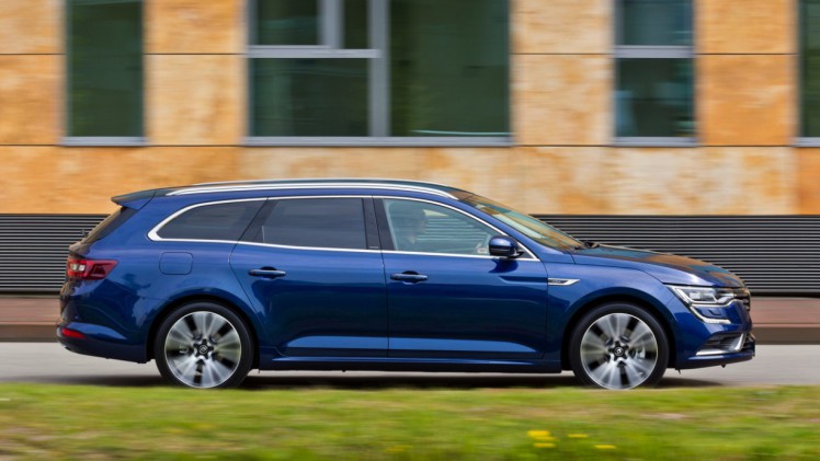 Autotest Renault Talisman Estate. We rijden de nieuwe Franse middenklasser als opvolger van de Laguna in de meest courante uitvoering met dCi 110 dieselmotor.
