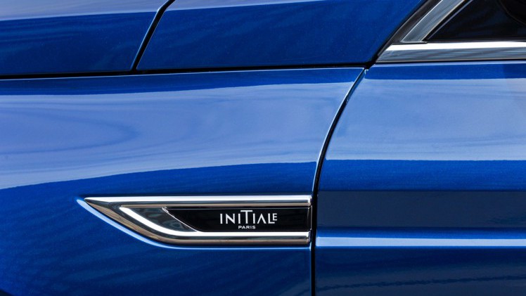 Autotest Renault Talisman Estate. We rijden de nieuwe Franse middenklasser als opvolger van de Laguna in de meest courante uitvoering met dCi 110 dieselmotor.