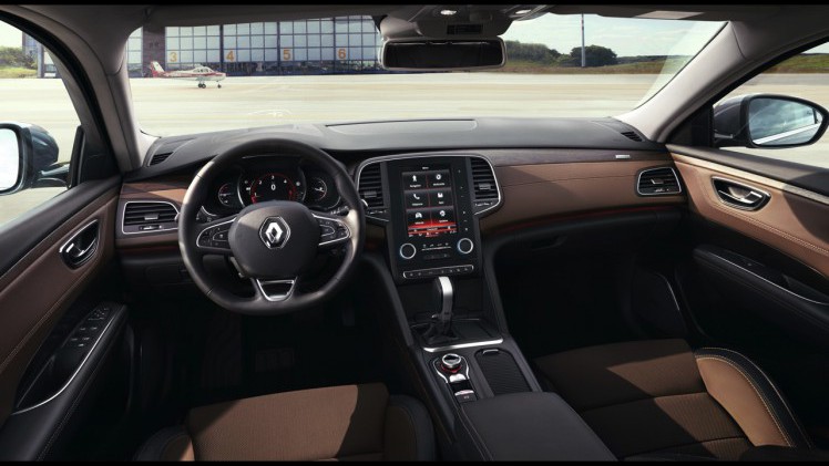 Autotest Renault Talisman Estate. We rijden de nieuwe Franse middenklasser als opvolger van de Laguna in de meest courante uitvoering met dCi 110 dieselmotor.