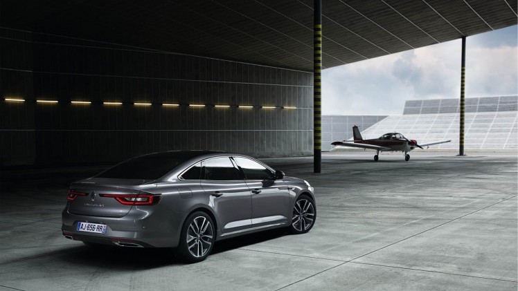 De Renault Laguna en Safrane hebben een opvolger in de vorm van de Talisman, de vierdeurs sedan van Renault die begin 2016 op de markt komt.