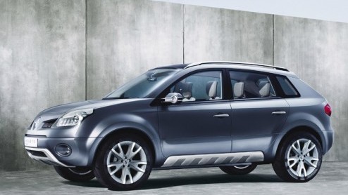 Niet alleen Ford werkt aan een compacte SUV, ook Renault is bezig een model te ontwikkelen die een graantje mee kan pikken van deze markt. Renault heeft op Parijs de Koleos onthuld.