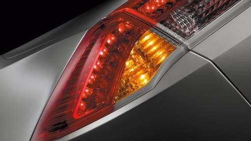 De marketing mensen van Renault maken overuren op dit moment. De nieuwe Laguna komt er aan en dat is een belangrijk model voor de Fransen (en voor leaserijdend Nederland). Nu kun je als marketing afde