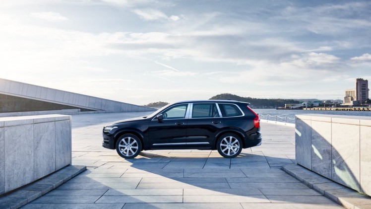 Volvo haalt de XC90 Excellence naar Nederland. De meest luxe XC90 met vier zitplaatsen is verkrijgbaar vanaf circa 125.000 euro, maar dat is nog een richtprijs.