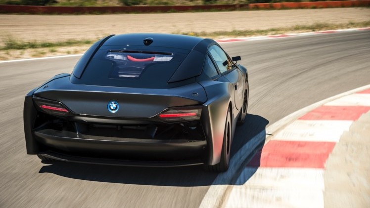 Rijden met de toekomst van BMW in de 5 Serie Gran Turismo op waterstof (hydrogen).