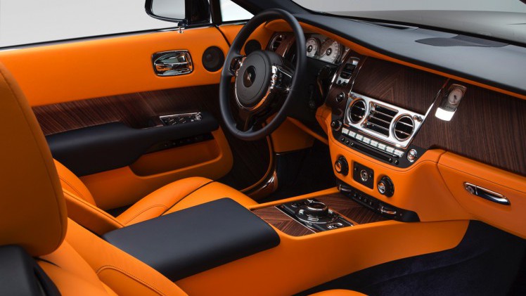 Rolls-Royce onthult Dawn, de ultiem luxe en exclusieve cabriolet met 560 pk sterke V12.
