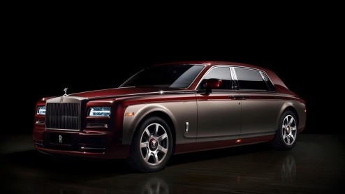 Rolls-Royce toont op de Beijing Motor Show deze Phantom als Pinnacle Travel, een exclusieve uitvoering met vooral meer luxe en bling-bling.