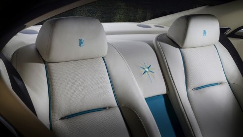 Sterrenplafonds waren al leverbaar bij Rolls-Royce, maar nu komt het Britse luxemerk met de Suhail Collection: een speciale lijn door Rolls-Royce Bespoke die helemaal draait om sterrenstelsels.
