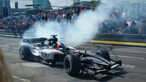 20 augustus wordt er weer geracet in het centrum van Rotterdam. Vorig jaar heette het nog Monaco aan de Maas, dit jaar zal het een nieuwe naam hebben, Bavaria City Racing.