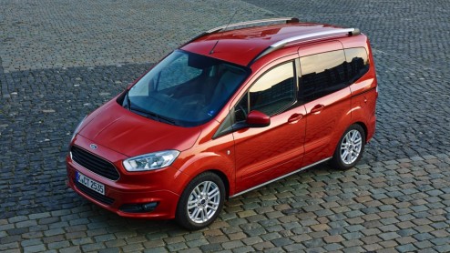 Test Ford Tourneo Courier 1.0 EcoBoost Titanium, de kleinste maar toch ruime variant in de Tourneo-reeks van Ford.